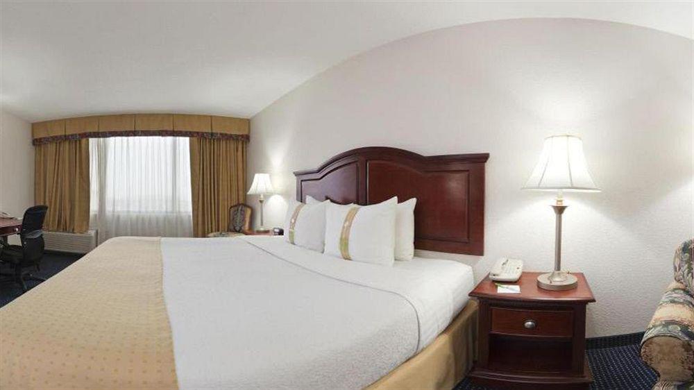 Готель Wyndham Houston Hobby Airport Саут-Хьюстон Екстер'єр фото